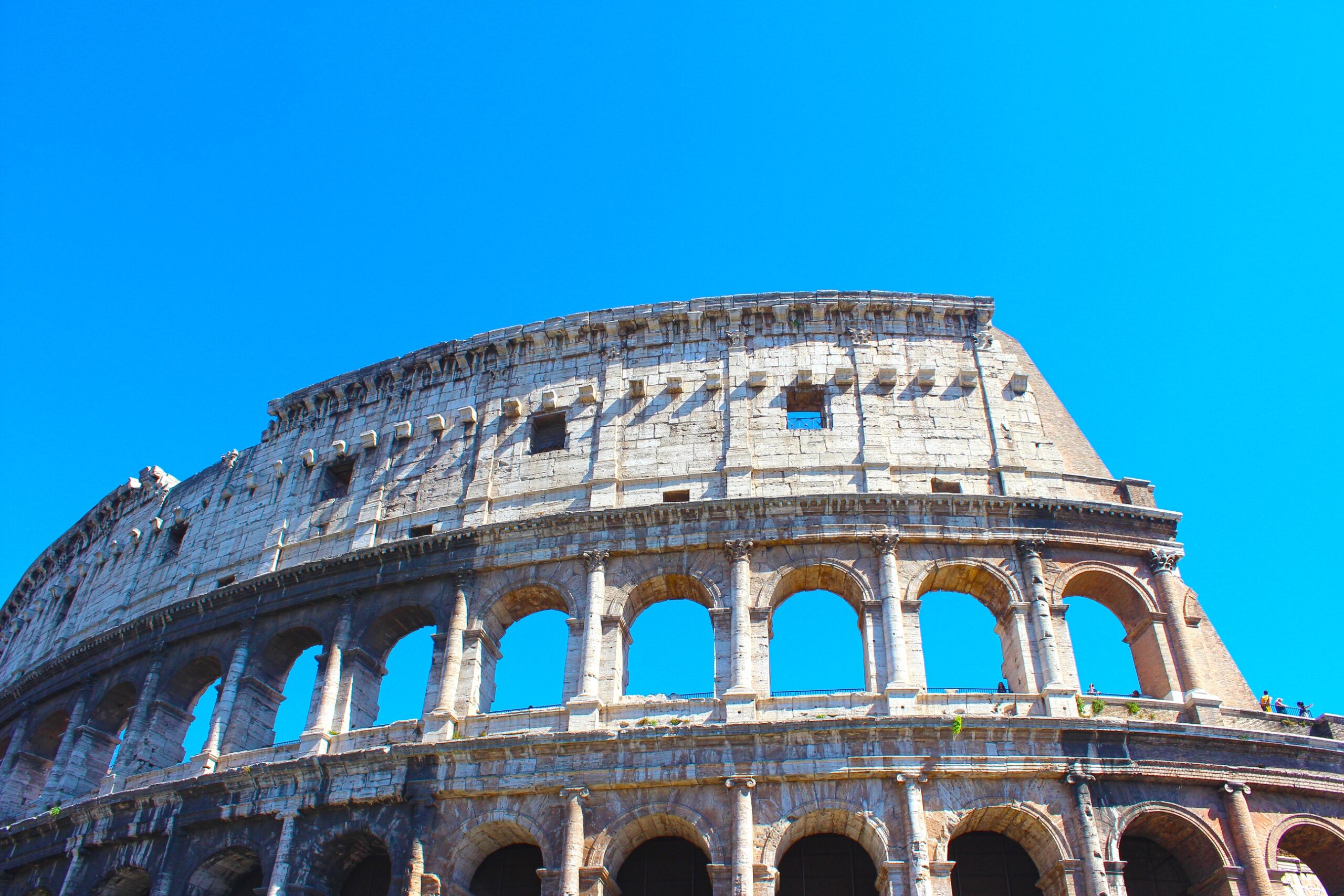 how-are-ancient-roman-and-mayan-buildings-still-standing-scientists