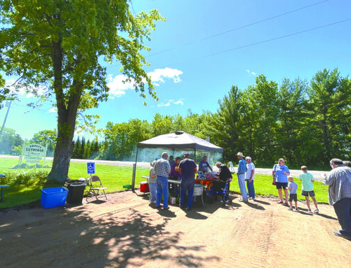Falun church offers hot dogs and brats to those passing through