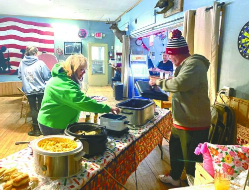 Lewis VFW Post serves up Christmas meal