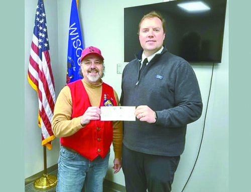 Knights of Columbus makes donation to Grantsburg Schools