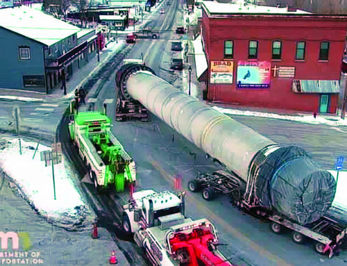 Oversized load shift shuts down highway in Taylors Falls