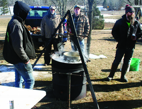 Hundreds turn out for 50th-annual Cozy Corner Trails booya