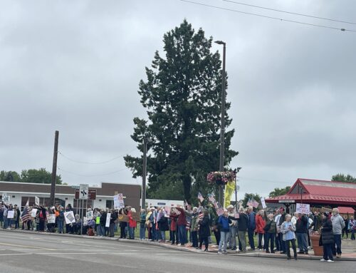 Hundreds gather in Amery for No Kings Protest