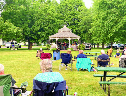 Reunion Band plays Luck Music in the Park