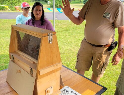 Z-Orchard hosts Honey Bee Day