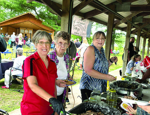 Siren Covenant Church’s Pig-in-the-Park draws crowds for music and roasted pork