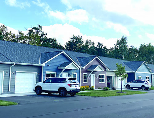 Maple Wood Cottages celebrates grand opening in St. Croix Falls