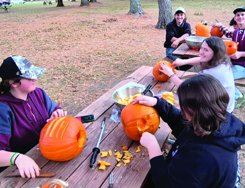 Crex Meadows holds free pumpkin carving event
